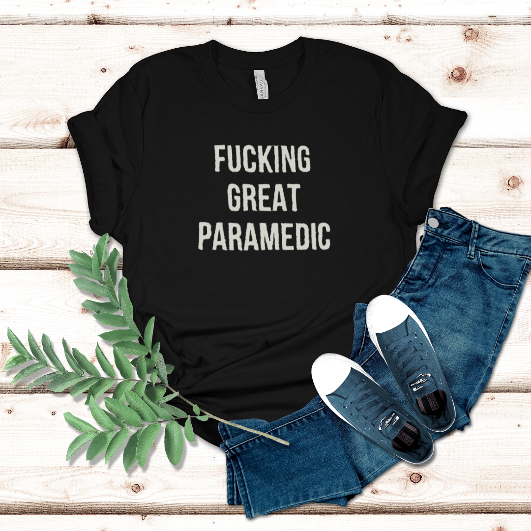 Personalized Trendy Eye Catching Fun Embroidery Great Paramedic T-shirt