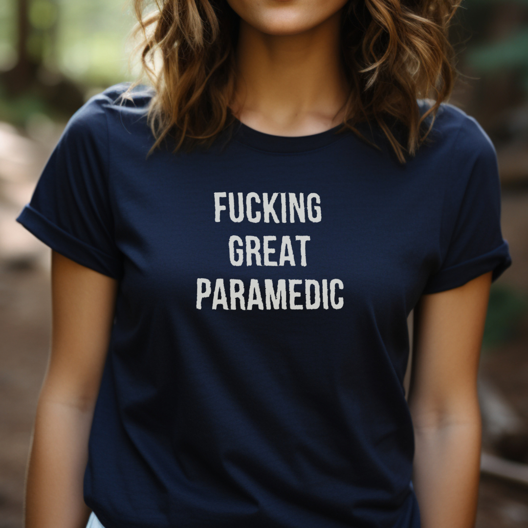 Personalized Trendy Eye Catching Fun Embroidery Great Paramedic T-shirt