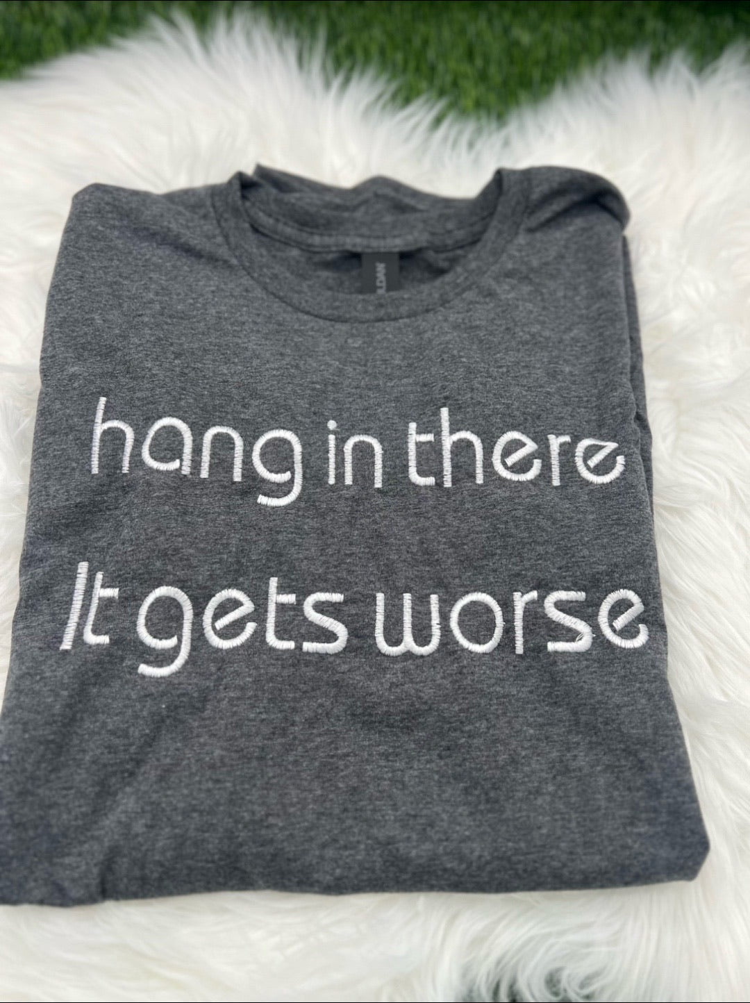 Hang in There Embroidery T-shirt